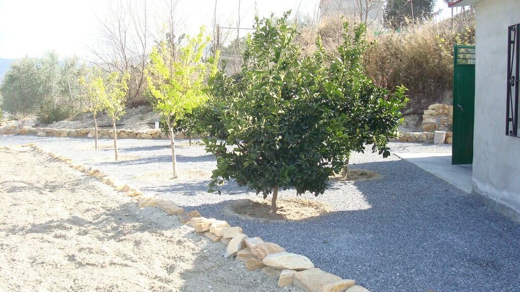 Charming rural property with lush greenery in Cela, Almeria, ideal for countryside living.