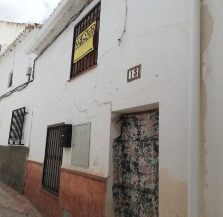 Town House in Castril with traditional architecture and rustic charm.