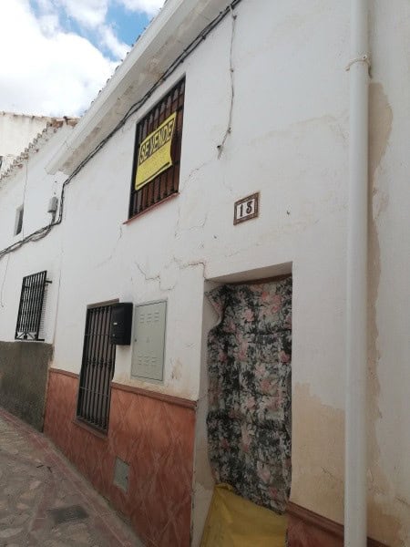 Town House in Castril with traditional architecture and rustic charm.