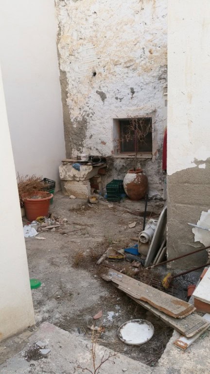 Affordable village home in Purchena, Almeria with rustic charm and outdoor space. Ideal for renovati.