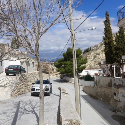 Unique cave house in Galera, Granada with scenic mountain views and rustic charm. Perfect for a peac.