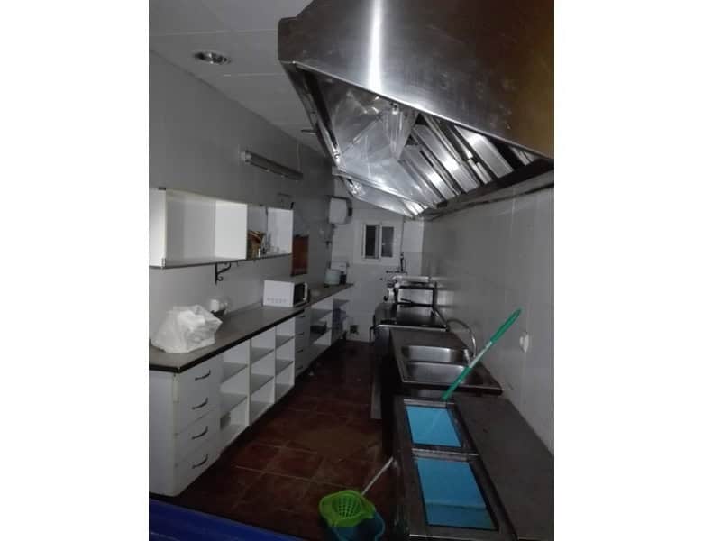 Commercial kitchen space available in Seron, Almeria, ideal for food businesses or restaurants.