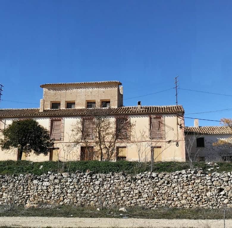 Charming village property in Campo Camara, Granada, featuring traditional architecture and scenic su.
