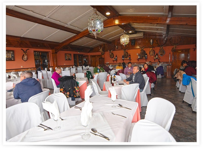 Commercial space in Baza, Granada, ideal for business investment or restaurant setup.