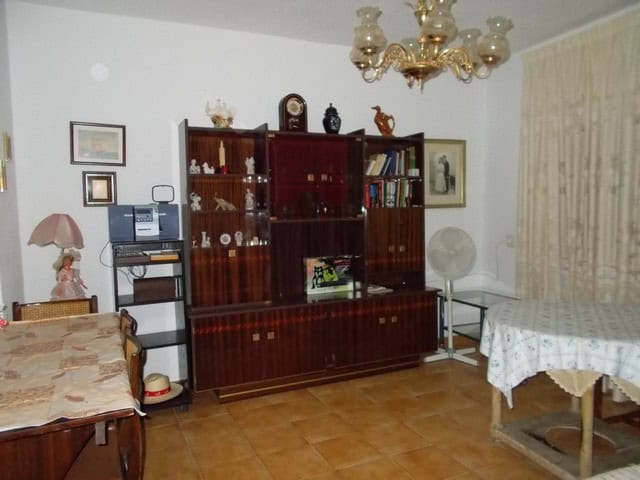 Charming village home in Seron, Almeria with traditional furnishings and cozy interior.