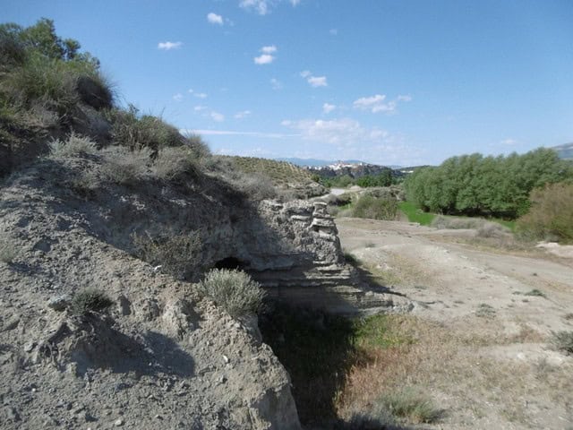 Cave house located in Benamaurel, Granada, with natural surroundings and scenic views.