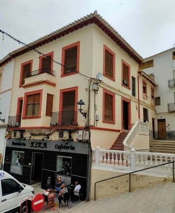 Charming town house in Cullar, Granada with traditional architecture and modern amenities. Perfect f.