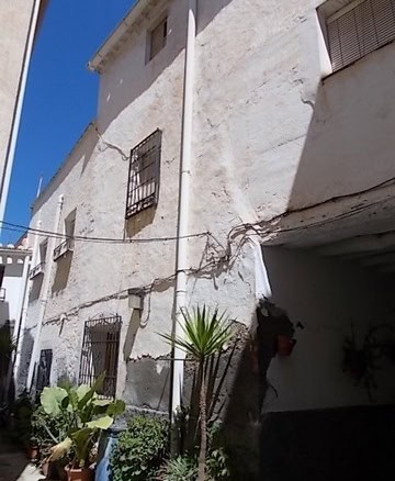 Village property in Somontin, Almeria with charming white exterior walls.