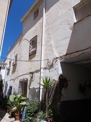 Village property in Somontin, Almeria with charming white exterior walls.