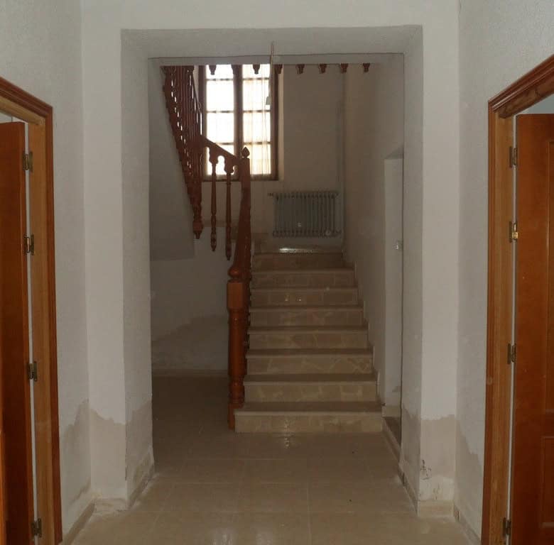 Village Property Entrance in Campo Camara, Granada.