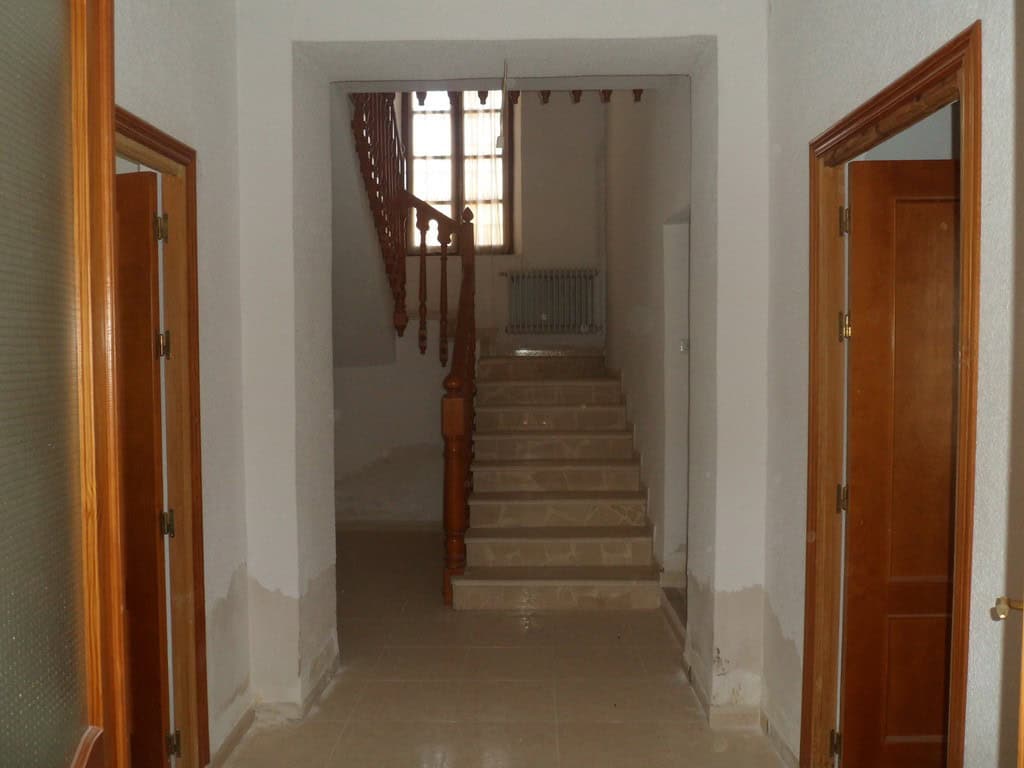 Village Property Entrance in Campo Camara, Granada.
