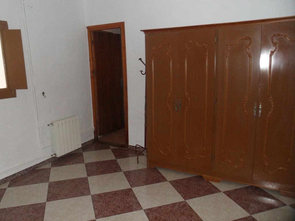 Charming village property with traditional decor in Campo Camara, Granada, ideal for a peaceful rura.