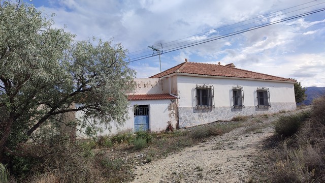 Traditional rural house in Somontin, Almeria, with rustic charm and scenic surroundings.