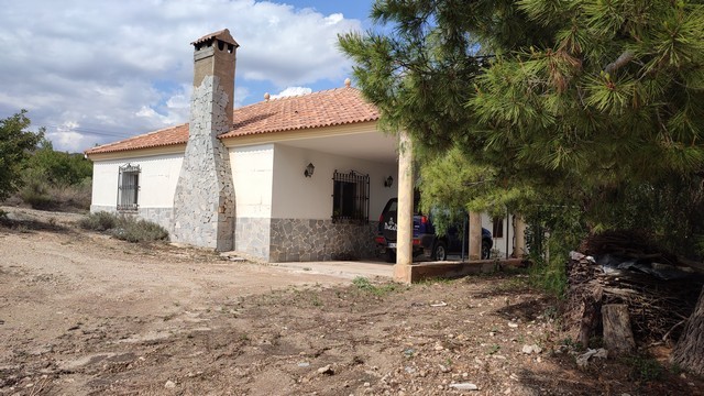 Beautiful rural property in Somontin, Almeria, with traditional architecture and spacious outdoor ar.