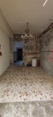 Village property in Armuna, Almeria with renovation potential and rustic charm. Ideal for buyers see.