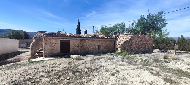 Traditional rural house in Seron, Almeria with rustic charm and scenic surroundings.