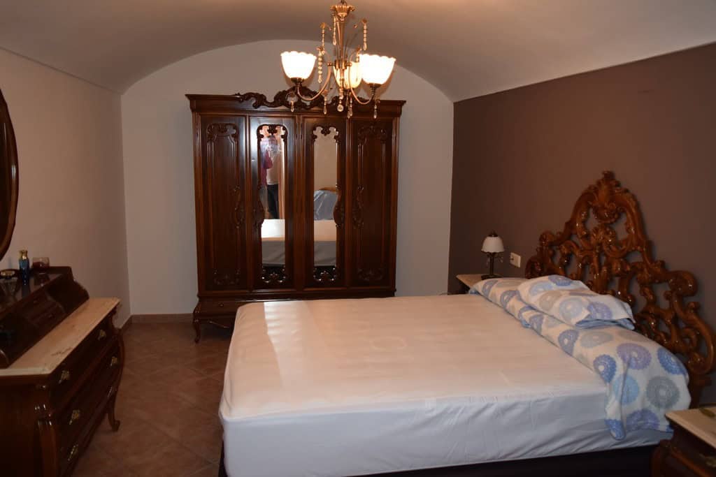 Cave House in Gorafe, Granada with traditional interior and antique furniture. Perfect for unique li.