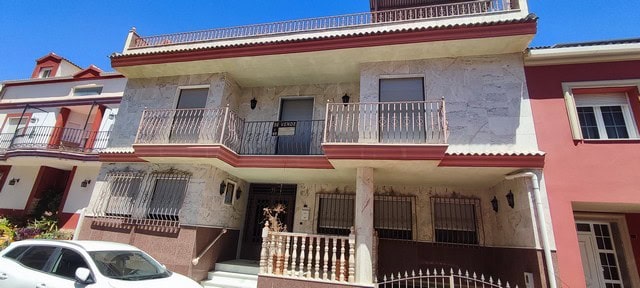 Town house with balcony in Tijola, Almeria, Spain.