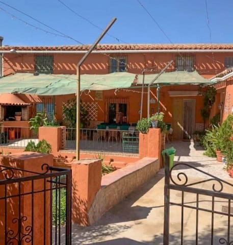 Town House in Cullar, Granada with outdoor patio and garden.