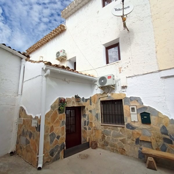 Cozy village property with stone accents and traditional architecture in Hinojares, Jaen. Perfect fo.