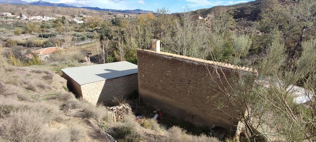Rural property in Seron, Almeria with scenic landscape and traditional construction.