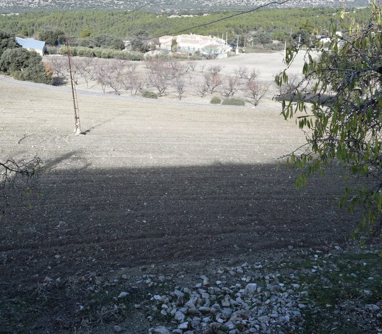 Rural property for sale in Pozo Alcon, Jaen, featuring open land and scenic views. Ideal for country.