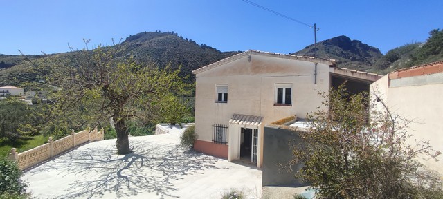 Charming rural house in Oria, Almeria, surrounded by scenic mountains and nature.