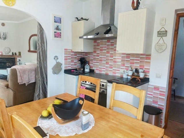 Charming rural property with a cozy kitchen in Seron, Almeria, featuring modern appliances and rusti.