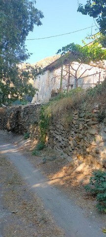 Charming rural property in Seron, Almeria, with traditional stone walls and scenic surroundings.