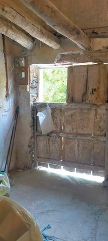Rural property in Seron, Almeria with unfinished walls and a small window, ideal for renovation and.