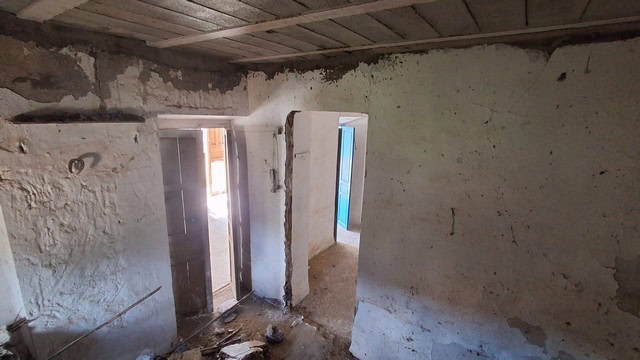 Rural property in Albox, Almeria, with potential for renovation and countryside views.