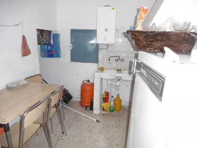 Charming rural property with basic kitchen and utility area in Don Pedro, Jaen. Ideal for countrysid.