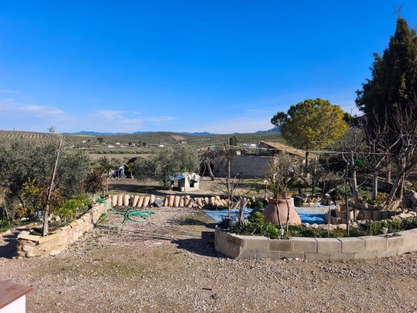 Charming rural property with garden and scenic views in Quesada, Jaen. Perfect for countryside livin.