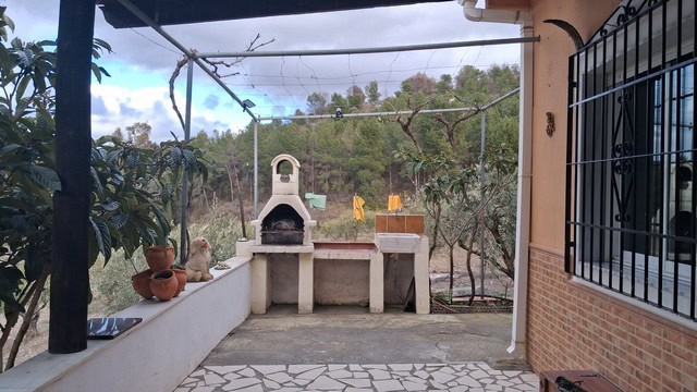 Charming rural property with outdoor oven and scenic views in Purchena, Almeria. Perfect for country.