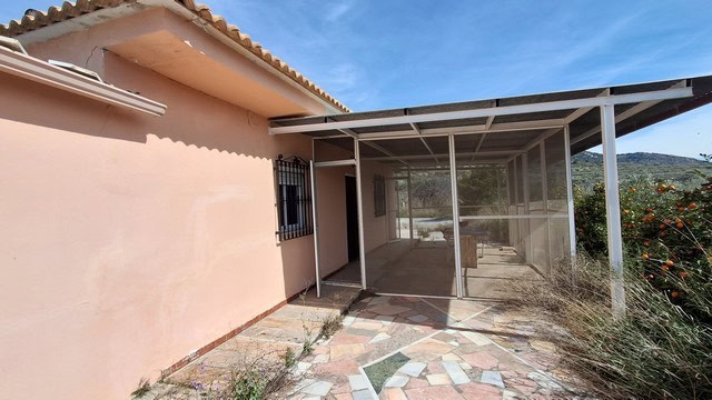 Villa in Urracal, Almeria with a spacious outdoor patio and covered terrace.