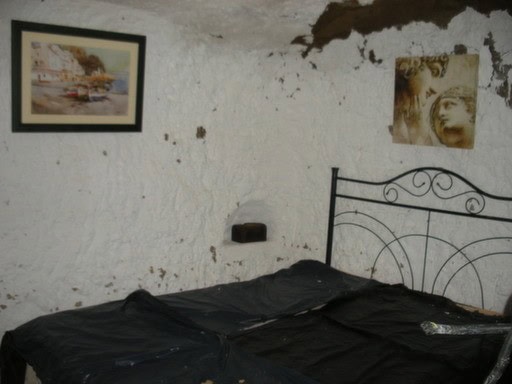 Charming village property with rustic interior in Gorafe, Granada, ideal for renovation or holiday h.