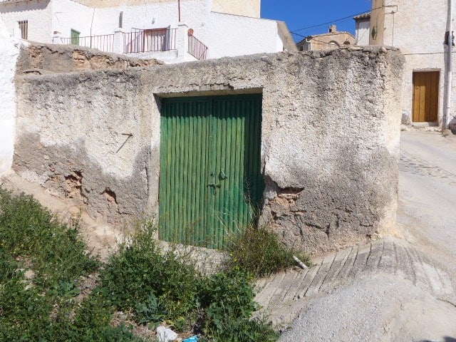 Village property with green door in Freila, Granada.