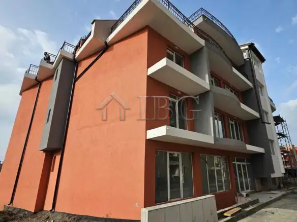 Bright, contemporary apartment building with spacious balconies in Sveti Vlas, Bulgaria.