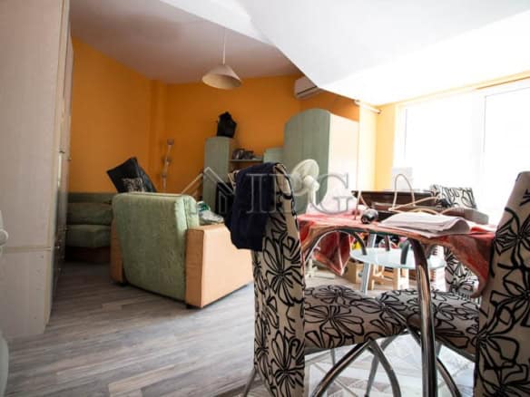 Bright 1-bedroom apartment close to Danube River in Ruse, ideal for comfortable living and scenic vi.