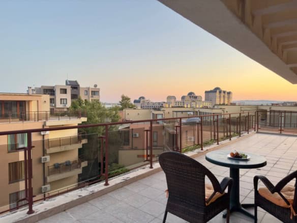 Luxury 3-Bedroom Penthouse with Stunning Sea View and Large Terrace in Sveti Vlas.