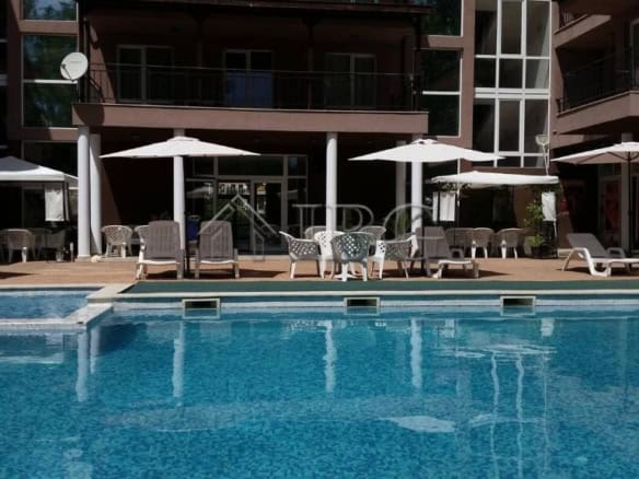 Apartment with pool in Sunny Beach, 500m from the beach, perfect for relaxation.