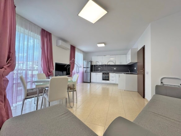 Bright one-bedroom apartment with pool view and modern amenities in Sunny Beach. Perfect for relaxin.