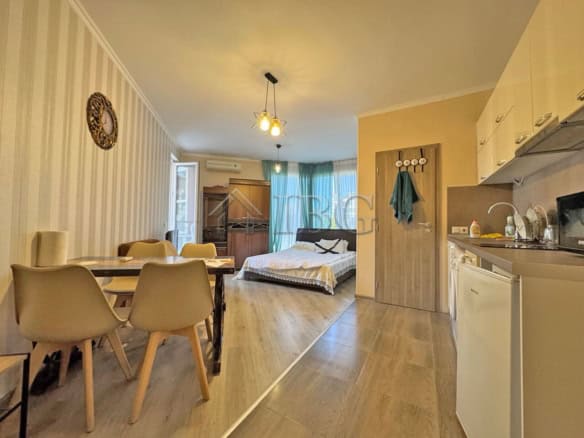 Studio Apartment for Sale in VIP Vision Complex, Sunny Beach.