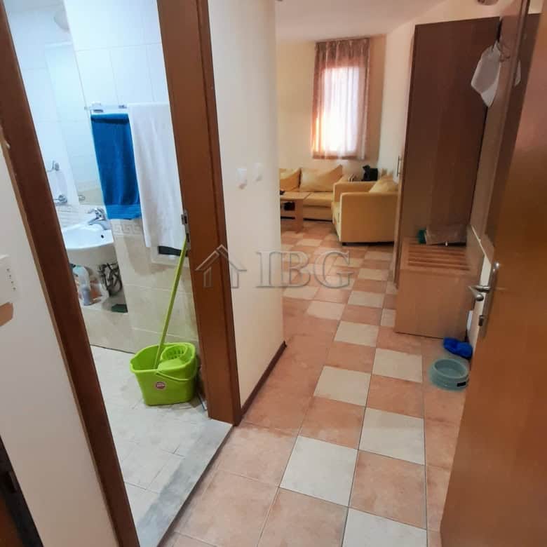 Bright studio apartment with balcony in Kaya, Sunny Beach, ideal for relaxing holidays.