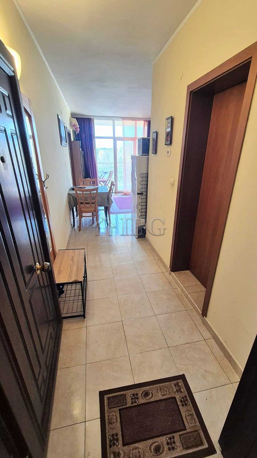 Spacious 1-bedroom apartment in Semiramida Gardens, Sunny Beach, with modern furnishings and balcony.