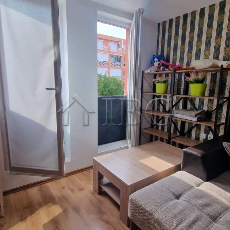 Bright 1-bedroom apartment overlooking the pool in Sunny Beach area. Perfect for relaxing holidays a.
