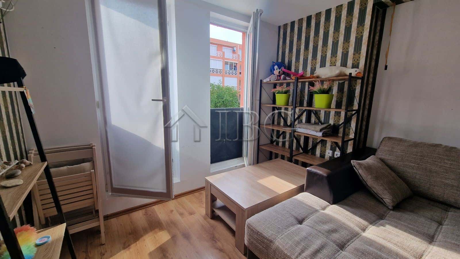Bright 1-bedroom apartment overlooking the pool in Sunny Beach area. Perfect for relaxing holidays a.