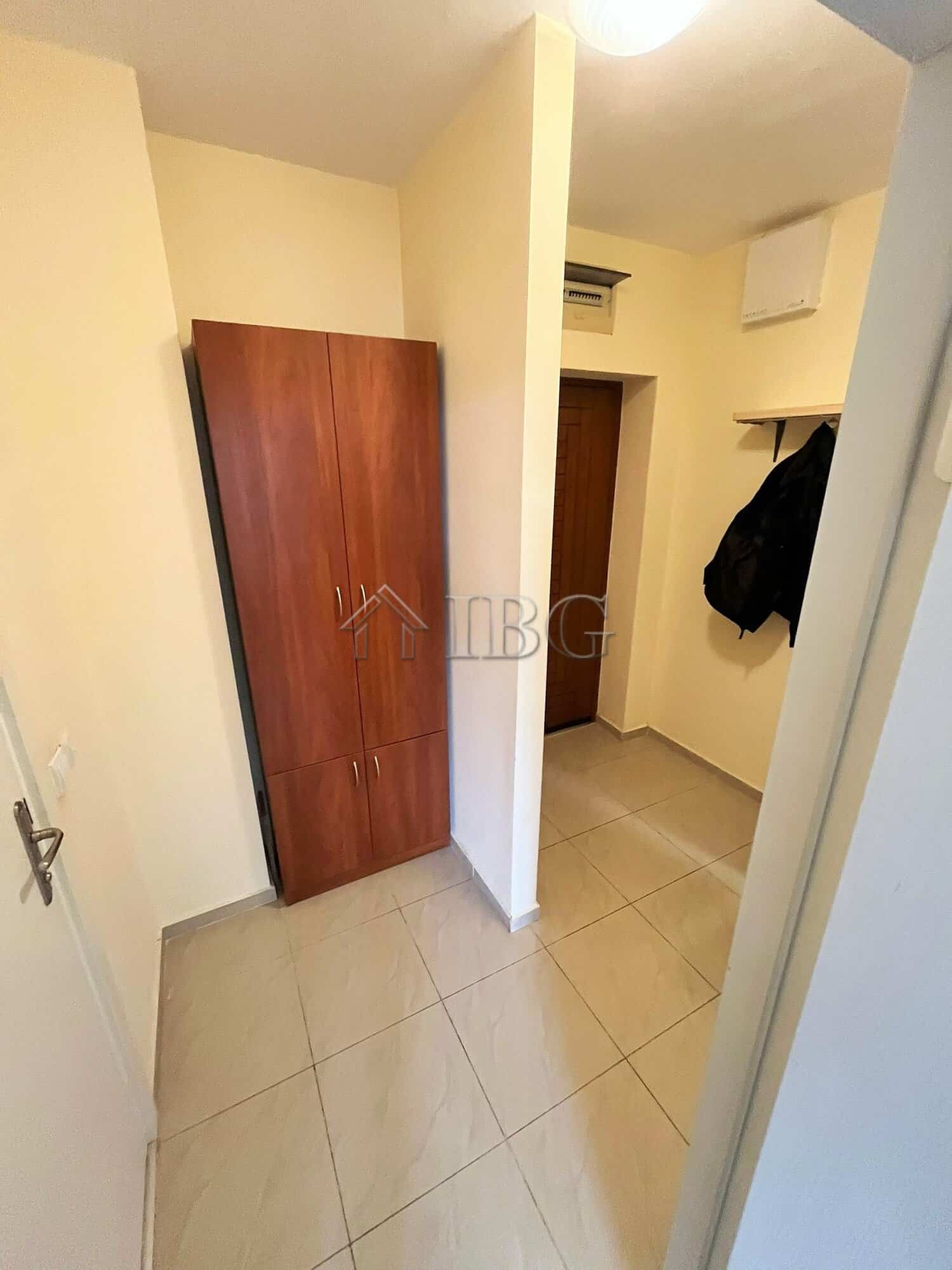 Furnished 1-Bedroom Apartment Near Cacao Beach Furnished 1-bedroom apartment close to Cacao Beach in Sun City 3, Sunny Beach.