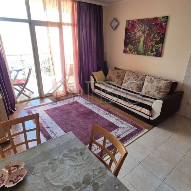 Bright 1-bedroom apartment in Semiramida Gardens, Sunny Beach with balcony and modern furnishings.