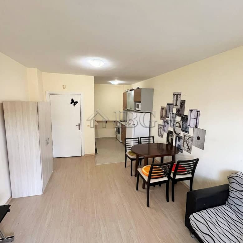 Spacious furnished 1-bedroom apartment close to Cacao Beach in Sun City 3, Sunny Beach. Perfect for.